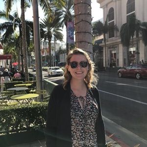 Meet your Posher, Alyssa